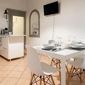2 Next To A Market&piazza Santa Croce Appartamento